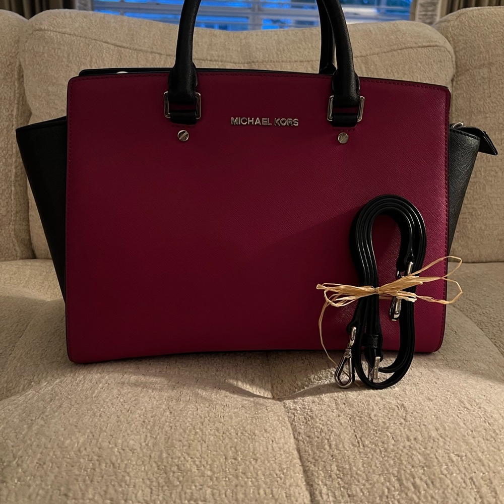 AUTHENTIC MICHAEL KORS SELMA LARGE TOP ZIP SATCHEL SCARLET BLACK & RASPBERRY
